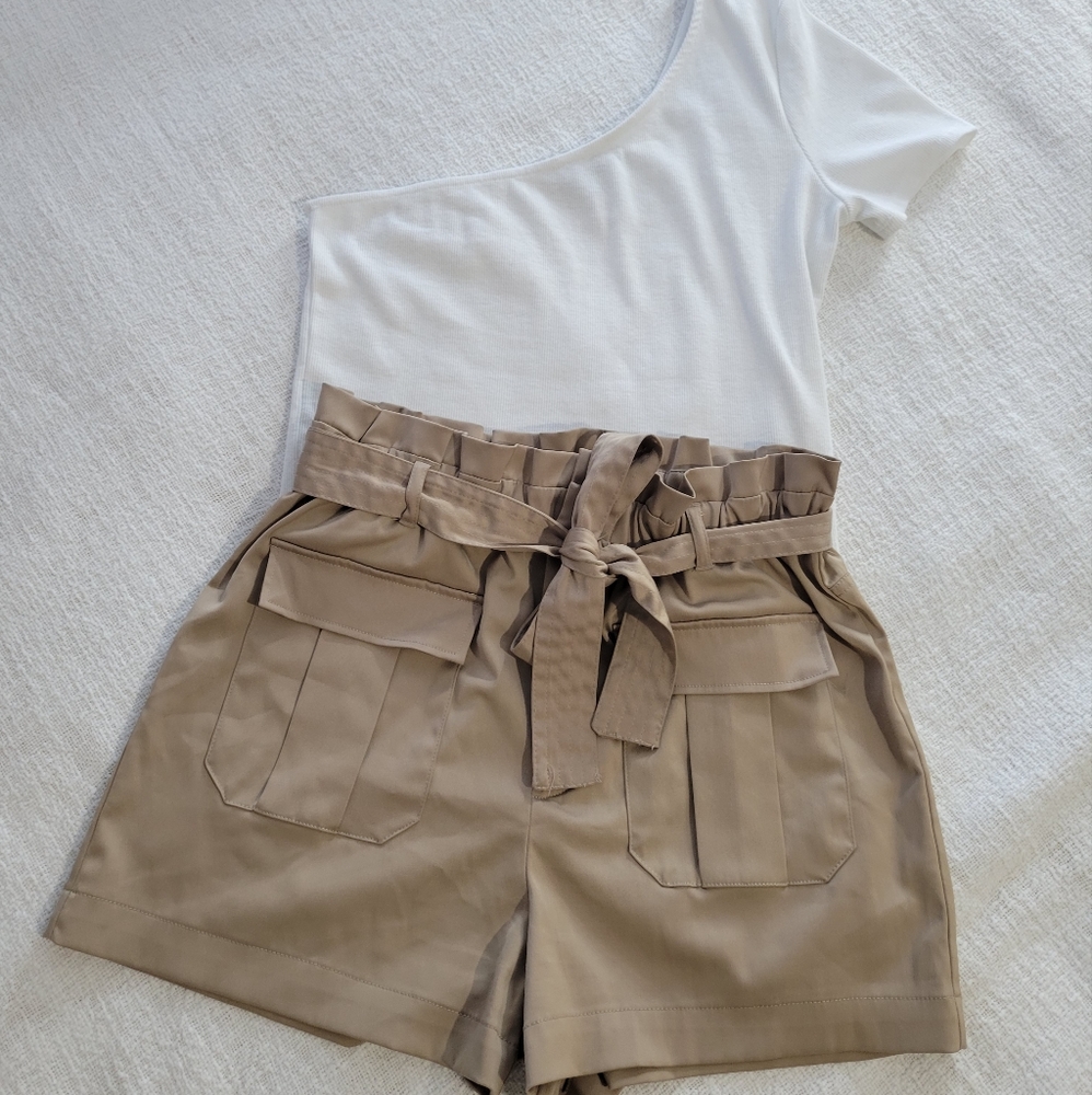 Love Tree Tan High Waist Shorts Size L